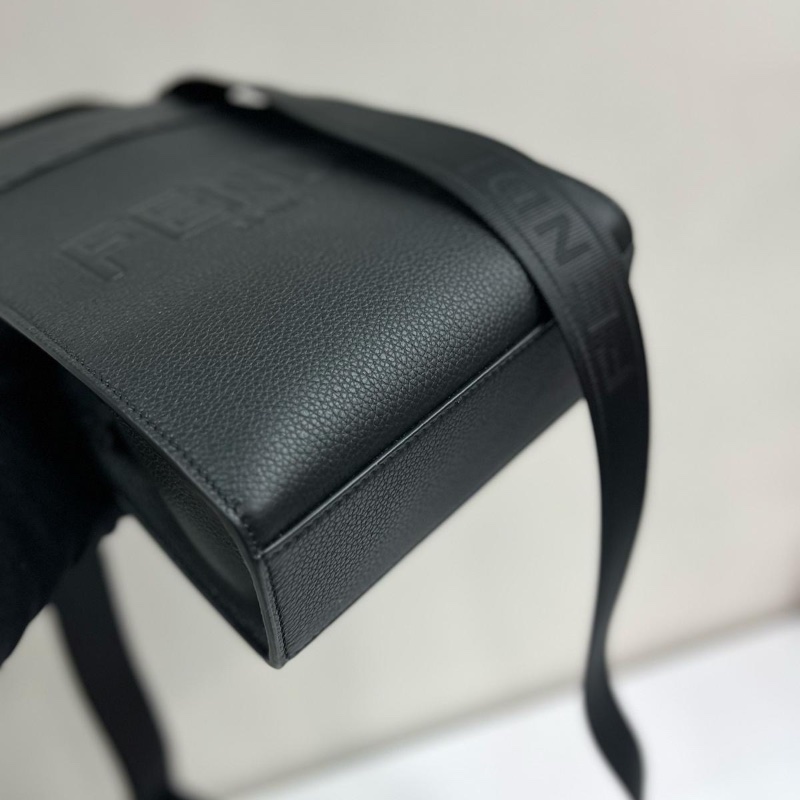 Fendi tote ( Black )-3