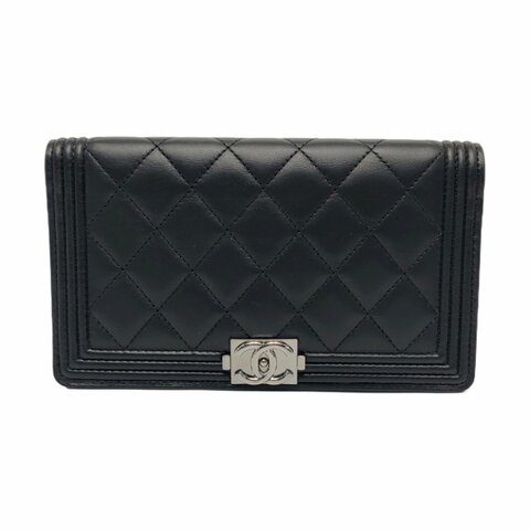 CHANEL BOY CHANEL黑色羊皮菱格紋錢包釘色五金18開