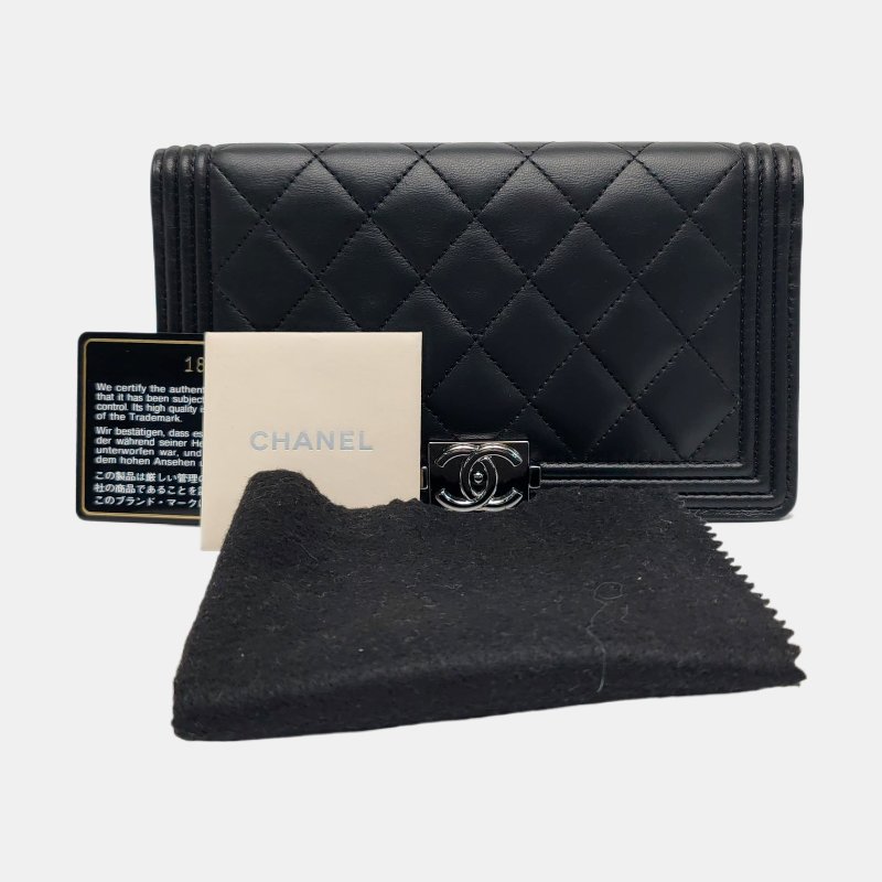 CHANEL BOY CHANEL黑色羊皮菱格紋錢包釘色五金18開-7