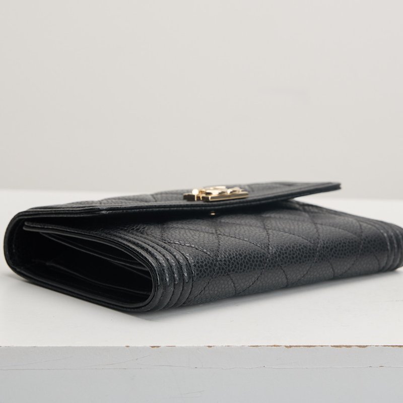 二手Chanel boy 黑金荔枝牛三折中夾-3