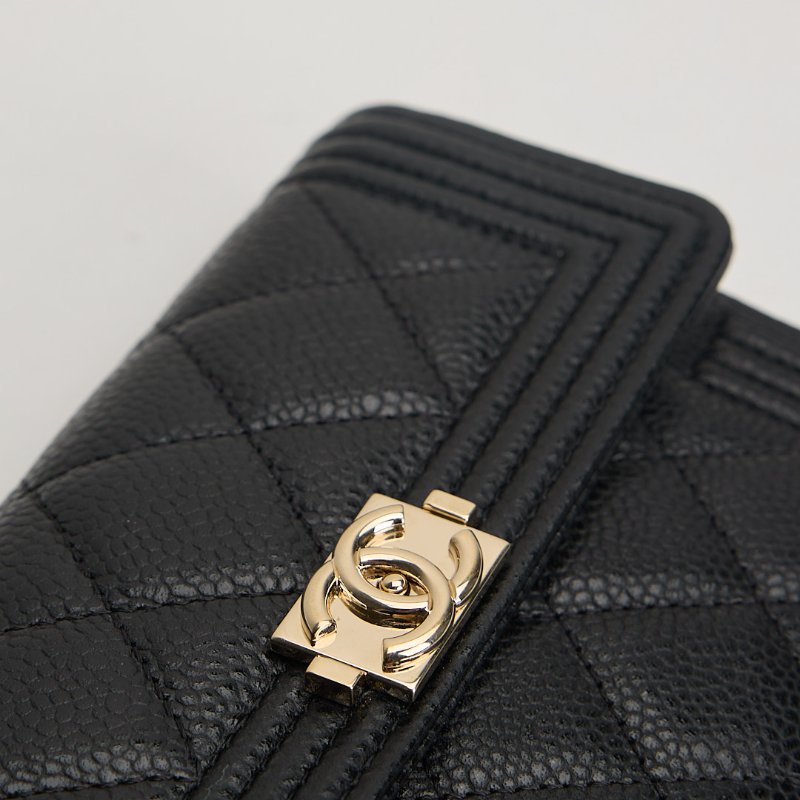 二手Chanel boy 黑金荔枝牛三折中夾-5