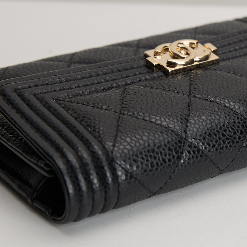 二手Chanel boy 黑金荔枝牛三折中夾-6