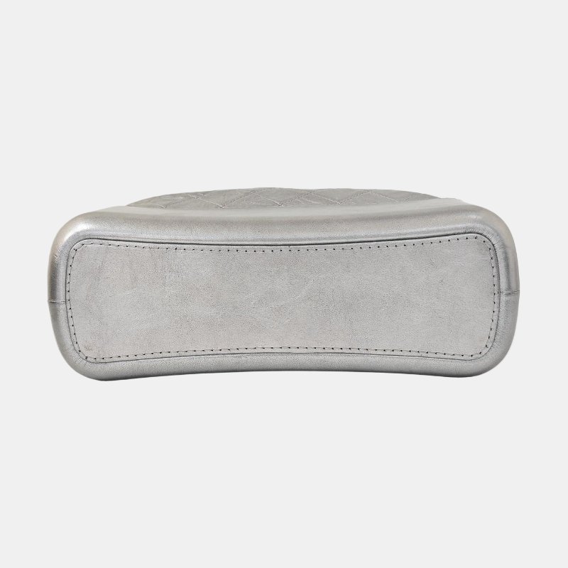 CHANEL GABRIELLE中號銀色牛皮菱格紋絎縫流浪包單肩包手提包金色釘色五金23開可拆卸肩帶-5