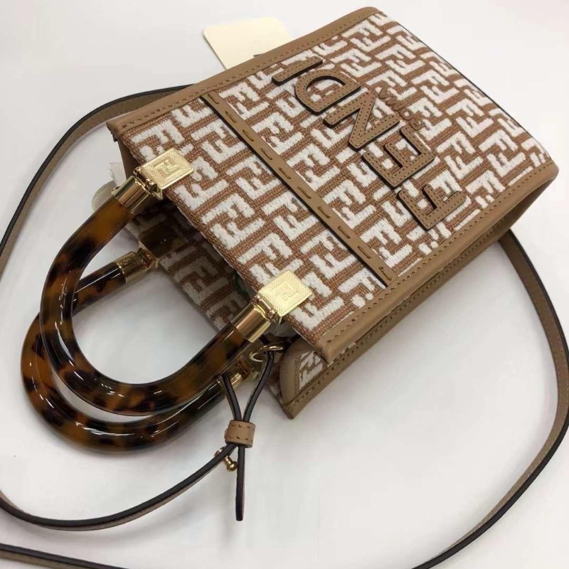 Fendi sunshine tote ( Brown )-2