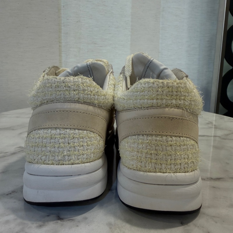 Chanel 鵝黃毛呢米色麂皮運動鞋-6