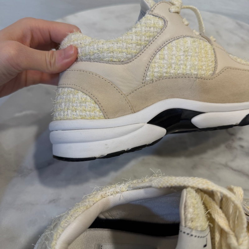 Chanel 鵝黃毛呢米色麂皮運動鞋-9