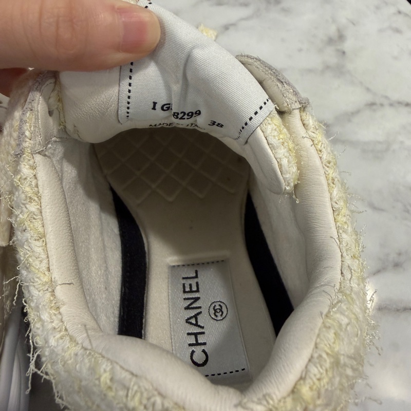 Chanel 鵝黃毛呢米色麂皮運動鞋-14