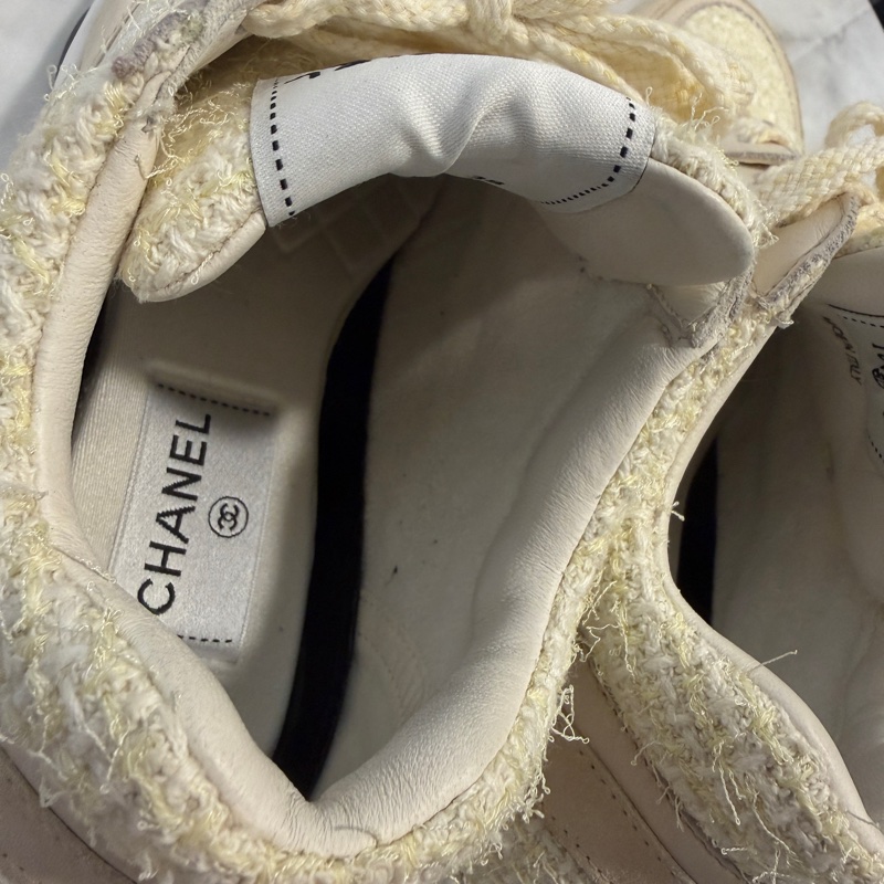 Chanel 鵝黃毛呢米色麂皮運動鞋-15