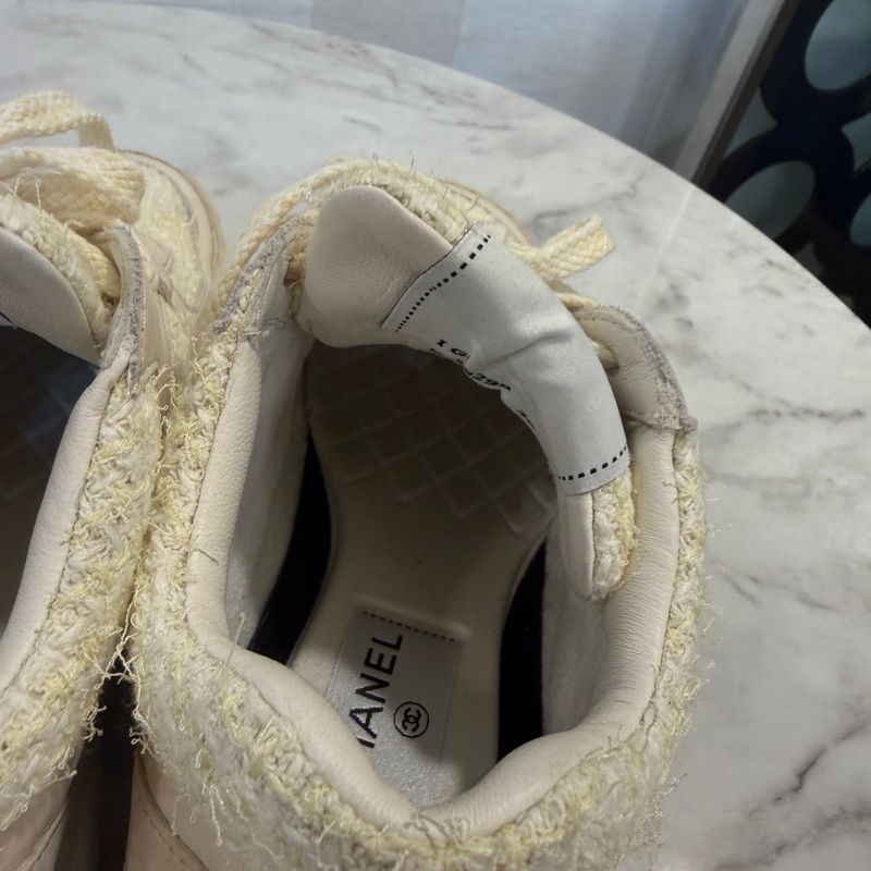 Chanel 鵝黃毛呢米色麂皮運動鞋-16