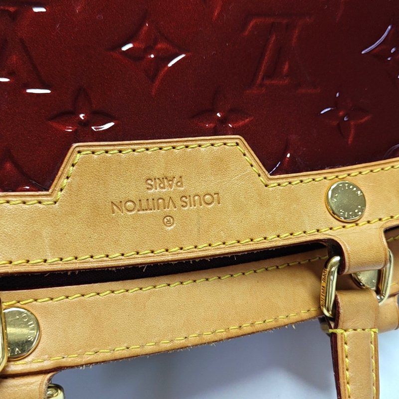 LOUIS VUITTON BREA中號紅色漆皮老花壓紋醫生包單肩包手提包金色五金可拆卸肩帶-8