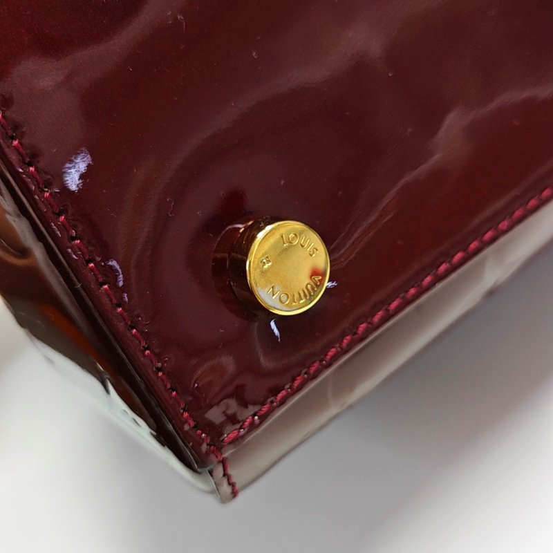 LOUIS VUITTON BREA中號紅色漆皮老花壓紋醫生包單肩包手提包金色五金可拆卸肩帶-10