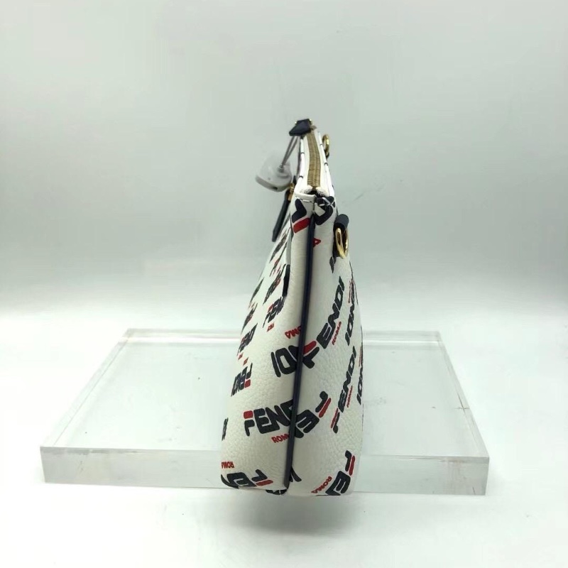 Fendi clutch bag ( white )-3