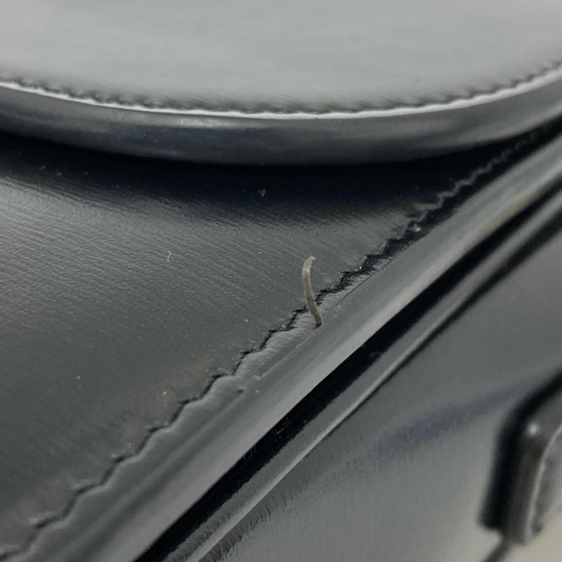 △ Celine 思琳 Medium Classic Triomphe Black Calfskin Shoulder Bag 黑色小牛皮肩背袋 -257027267-14