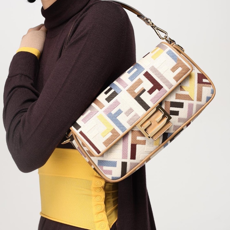 Fendi Baguette ( multicolor )-4