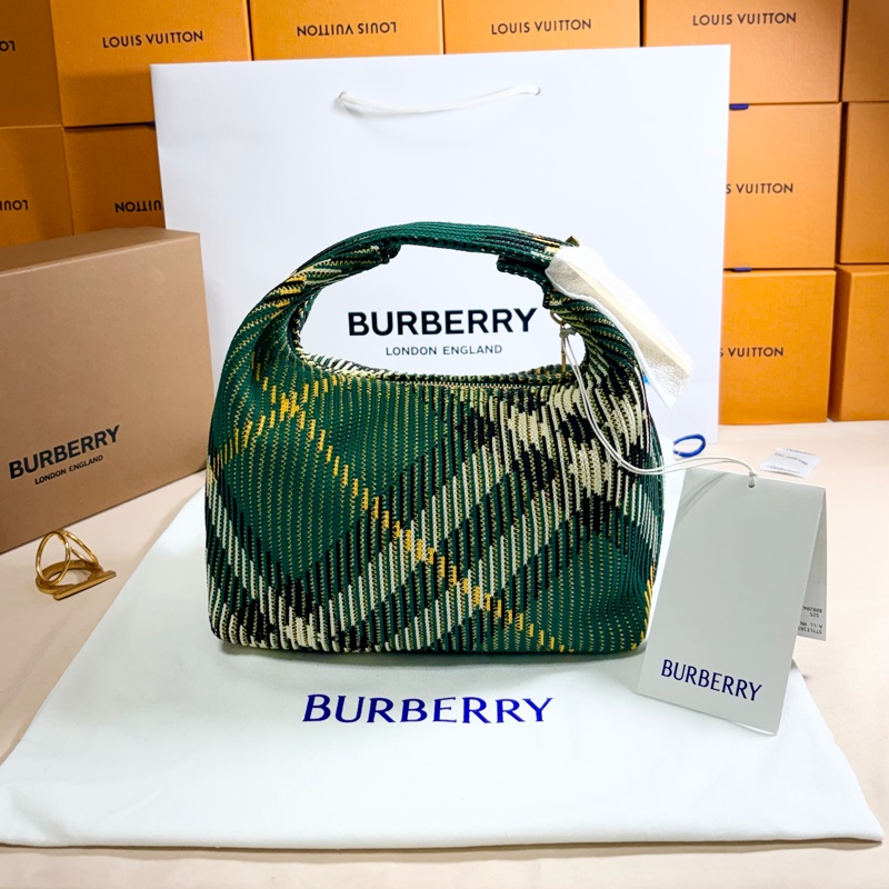 🎁全新盒裝 ‼️全台最甜 Burberry 巴寶莉 2025 新款 綠格紋peg 便當包/ 手提包(原價59000)-9