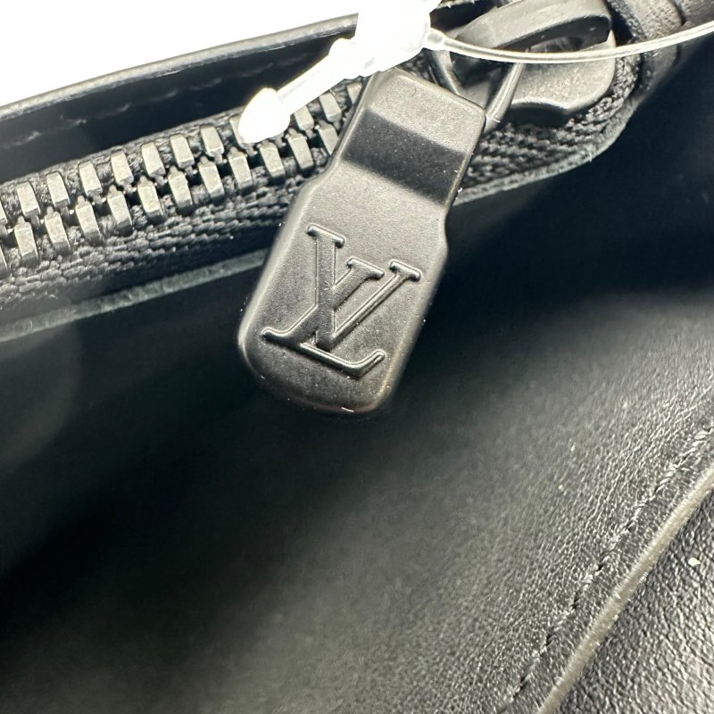 【美收精品】LV 黑色印花長夾 C-146【隔月月中將轉賣至日本 上架期限30天】-9