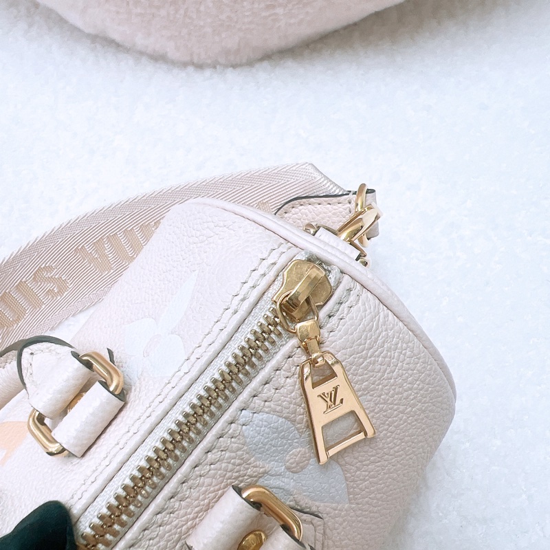 近新 Lv papillon bb by the pool 漸變米黃色 巴比龍/手提斜挎包-11