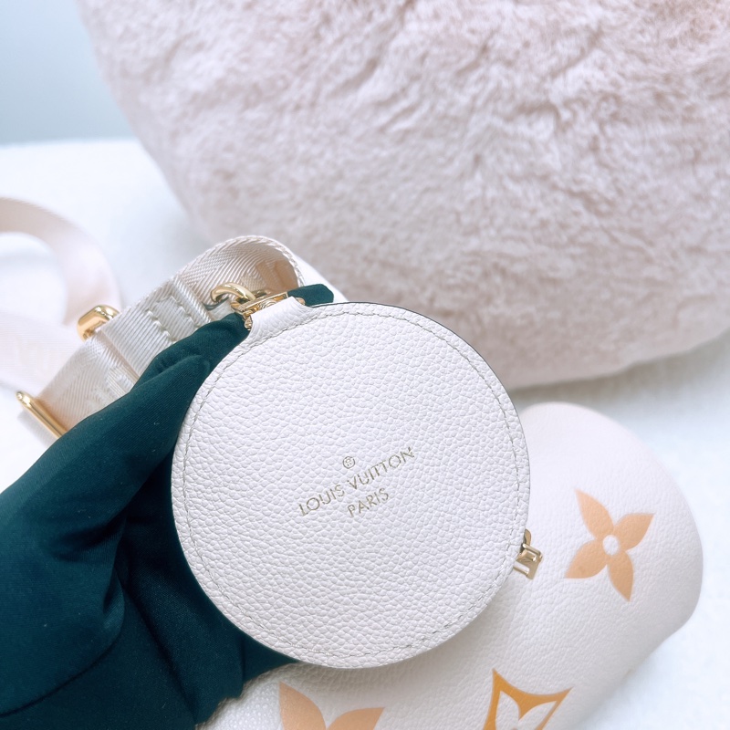 近新 Lv papillon bb by the pool 漸變米黃色 巴比龍/手提斜挎包-14