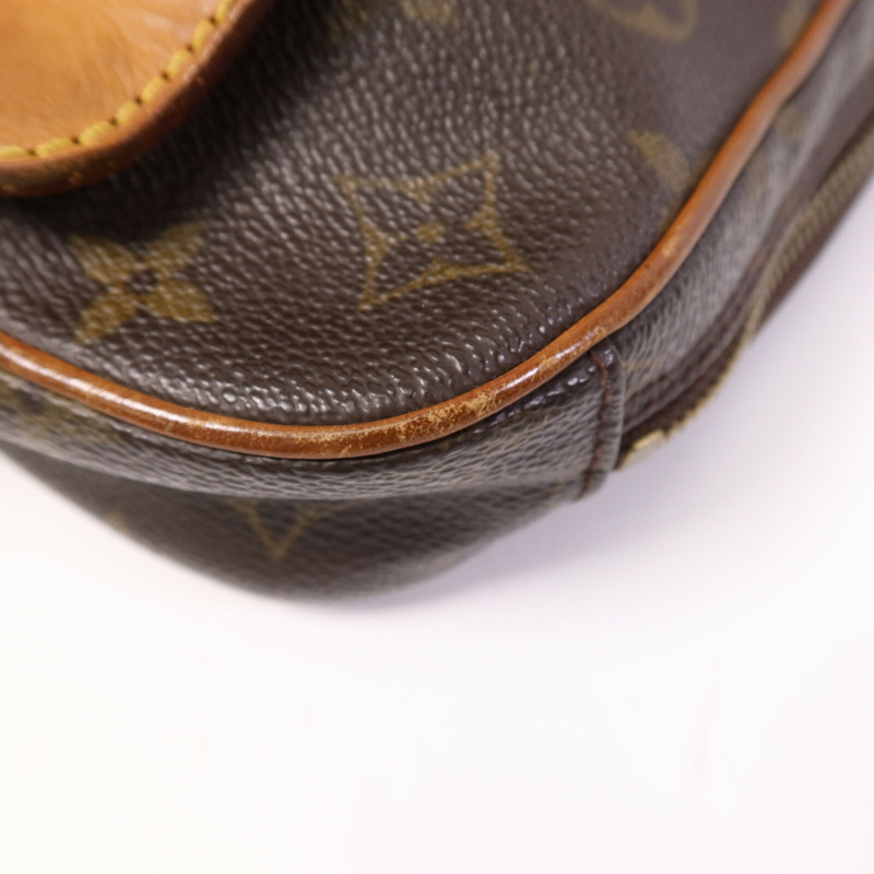 LOUIS VUITTON Monogram Pochette Gange金扣肩背袋-9