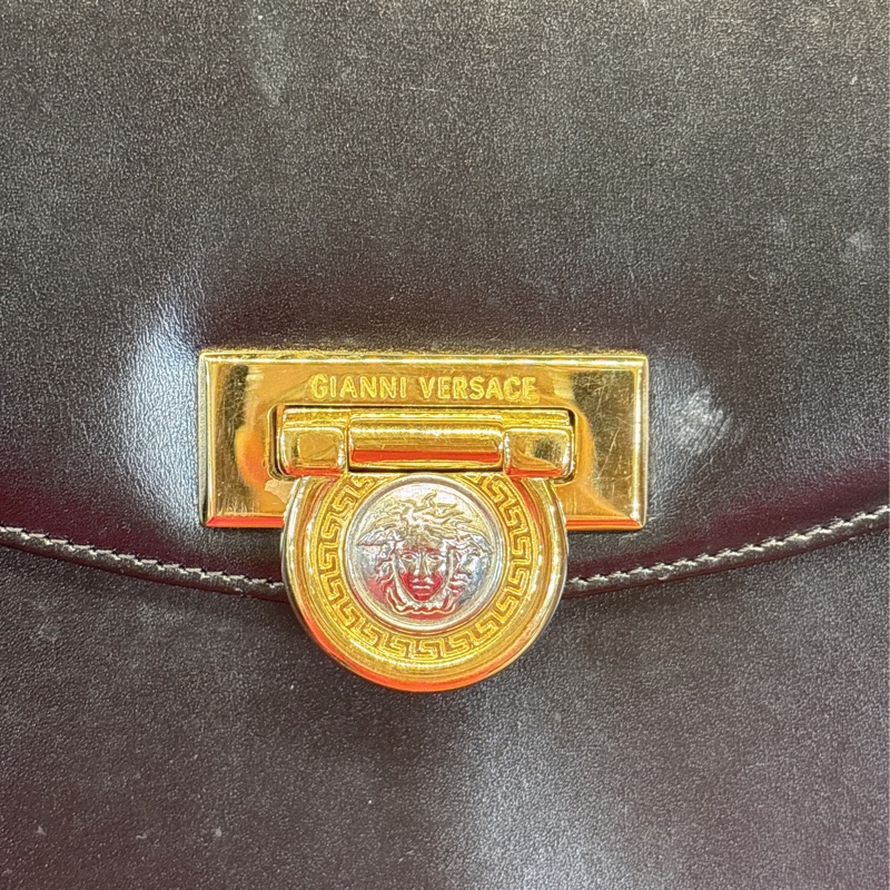 Gianni Versace 黑色斜挎包-6