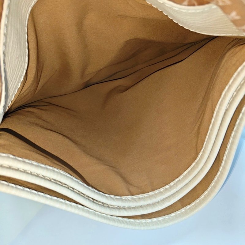 LOUIS VUITTON卡其色帆布老花單肩包金色五金-6