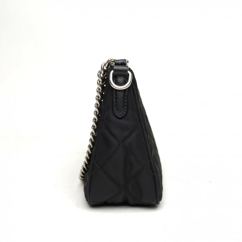 PRADA 黑色尼龍斜挎包鏈條-1