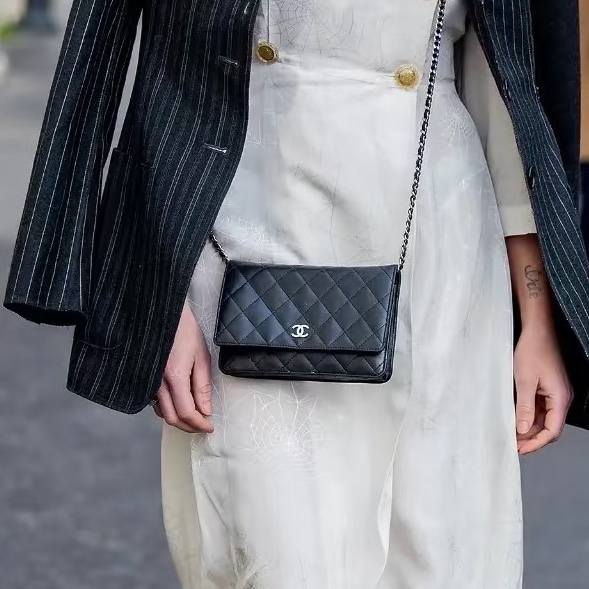 經典入門款✨超低價99新😍Chanel黑銀荔枝牛皮WOC鏈條包單肩斜挎包⛓️-2