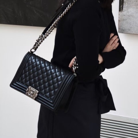 保值王者😍99新🈶購證💯Chanel黑銀Leboy25單肩斜挎鏈條包