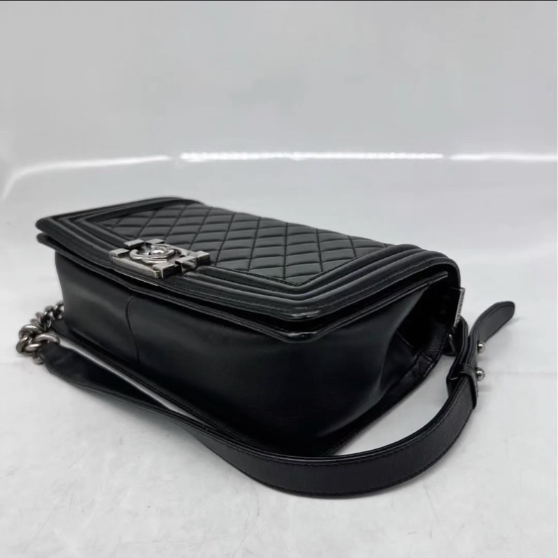 保值王者😍99新🈶購證💯Chanel黑銀Leboy25單肩斜挎鏈條包-14
