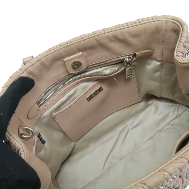 藕粉色 抓皺 NAPPA皮革 Matelasse 肩背包【MIU MIU 繆繆】 5BA958-4