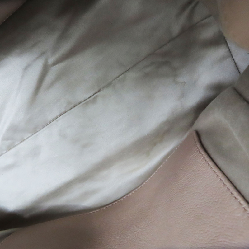 藕粉色 抓皺 NAPPA皮革 Matelasse 肩背包【MIU MIU 繆繆】 5BA958-19