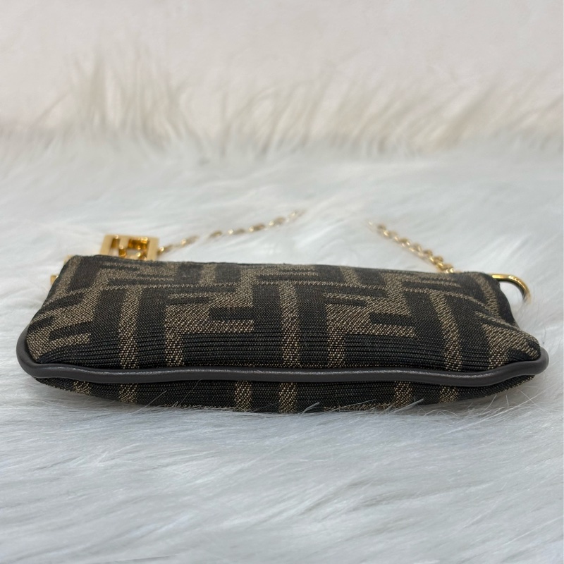 FENDI 8M0535 Baguette FF 緹花老花 金鍊 迷你貝貴提零錢包小廢包口紅包耳機包手拿包手提包-6