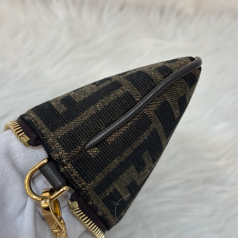 FENDI 8M0535 Baguette FF 緹花老花 金鍊 迷你貝貴提零錢包小廢包口紅包耳機包手拿包手提包-24