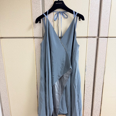 全新黃淑琦後綁帶層次設計感洋裝M號