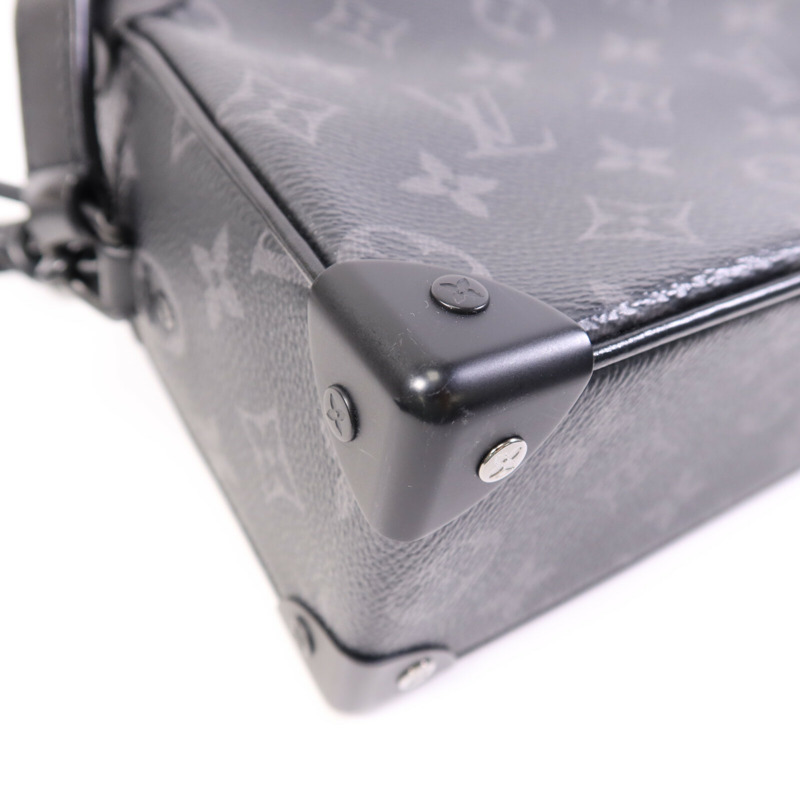 LOUIS VUITTON Monogram Eclipse Mini Soft Trunk肩背袋-10