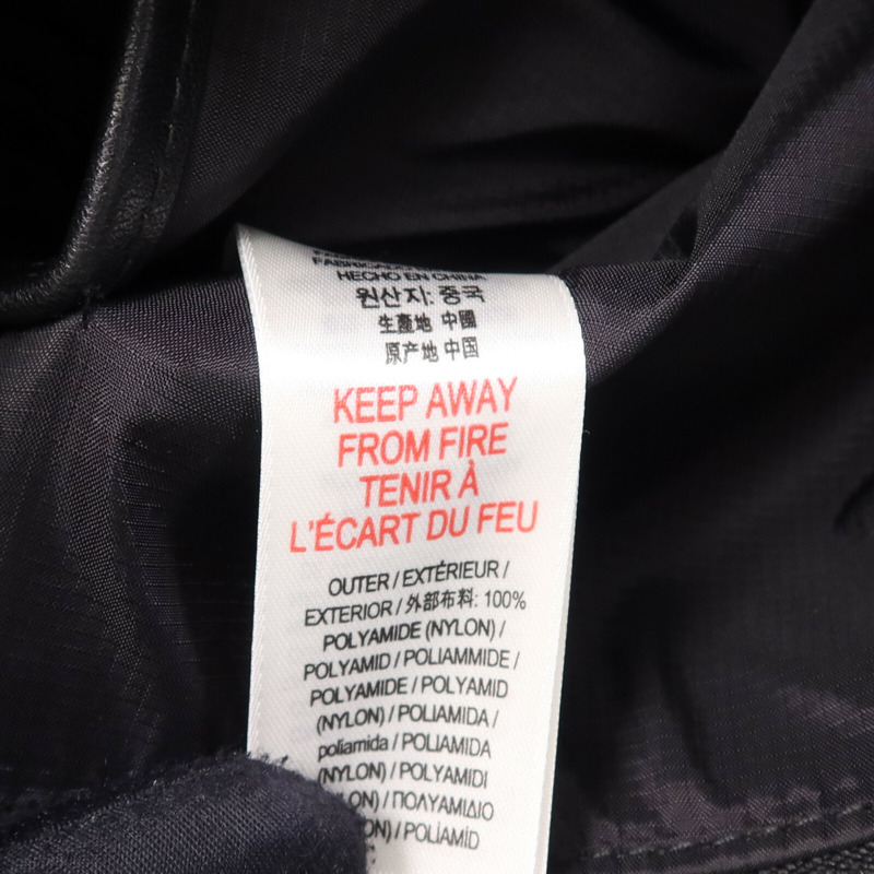 BURBERRY 尼龍Shoulder Bag銀扣肩背袋-7