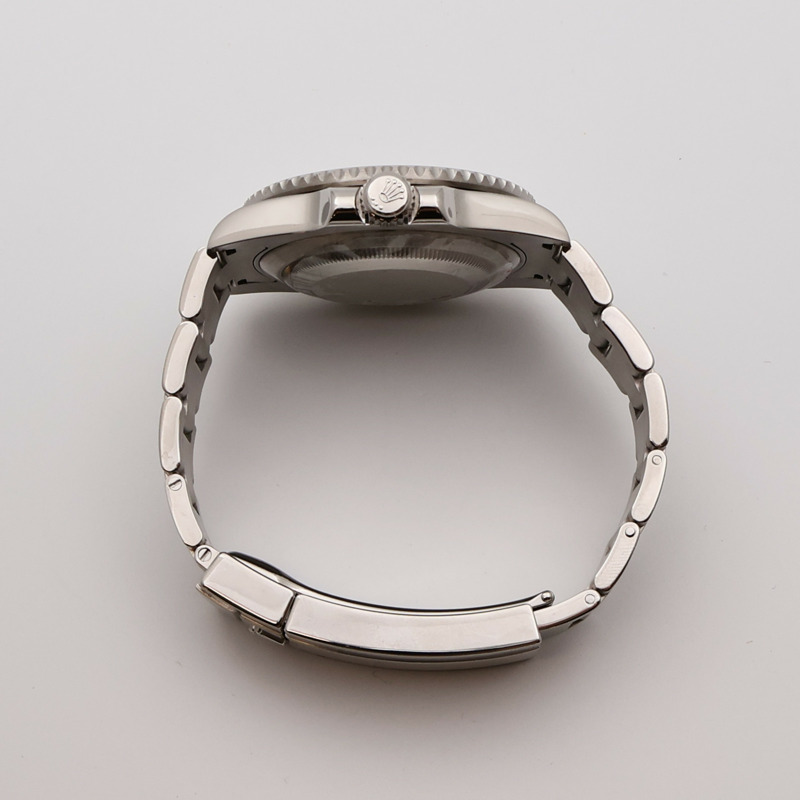 ROLEX Submariner Date 116610LN-4