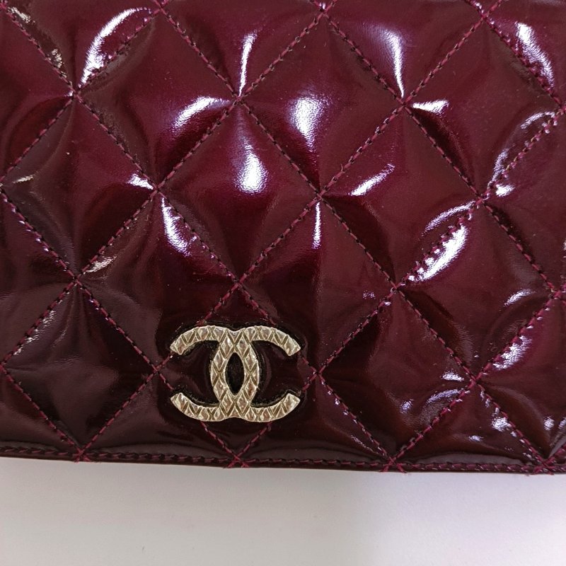 CHANEL酒紅色牛皮菱格紋錢包銀色五金15開-7