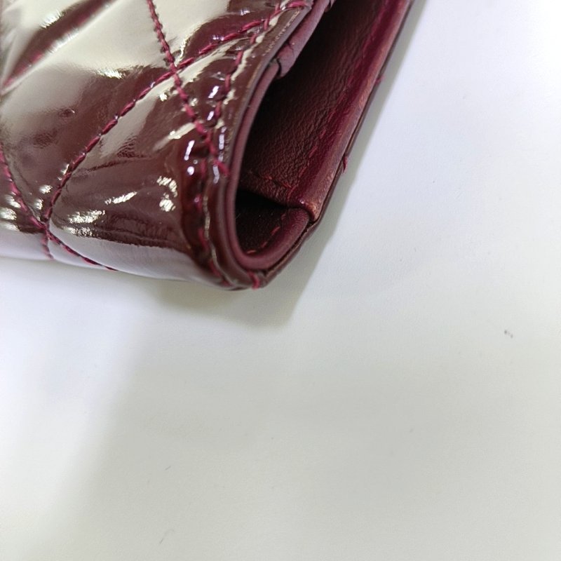 CHANEL酒紅色牛皮菱格紋錢包銀色五金15開-11