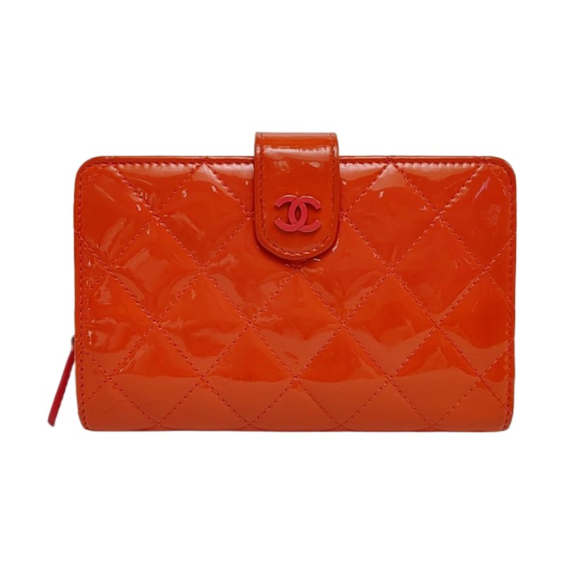 CHANEL橘紅色漆皮菱格紋錢包銀色五金16開-0
