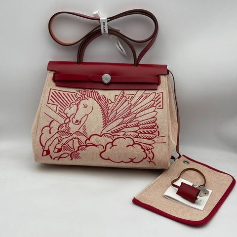 Hermes 愛馬仕 Herbag31 紅色飛馬帆布配馬鞍皮飛馬圖案限量款單肩包 z刻