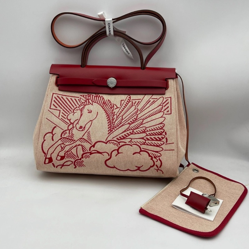 Hermes 愛馬仕 Herbag31 紅色飛馬帆布配馬鞍皮飛馬圖案限量款單肩包 z刻-0