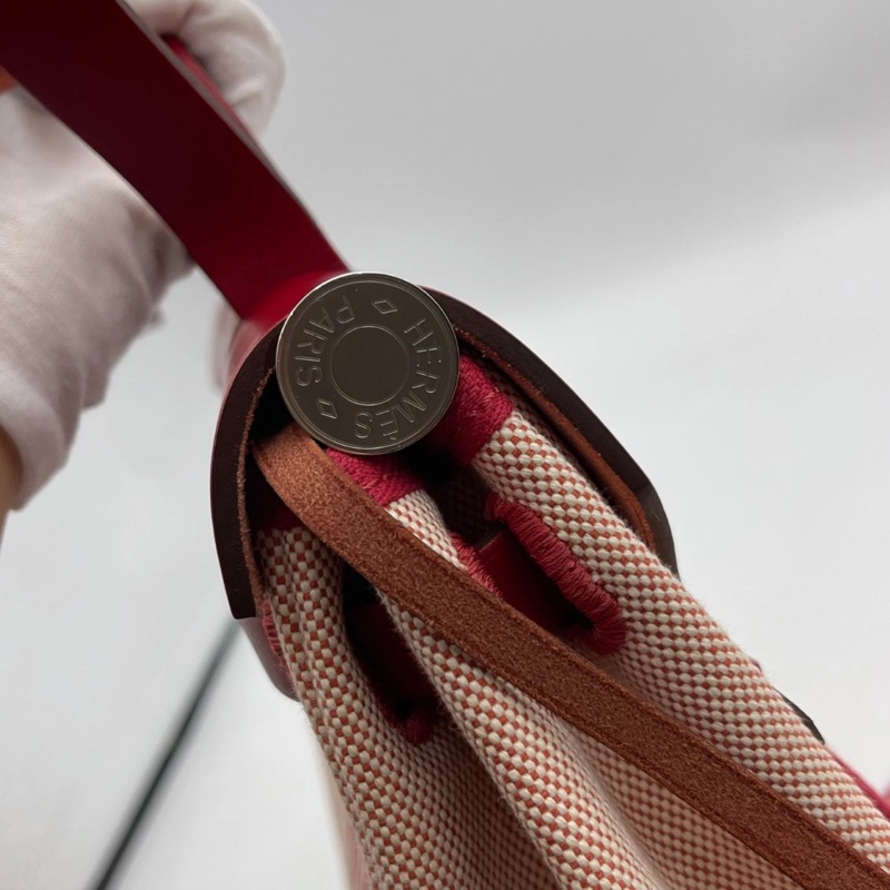 Hermes 愛馬仕 Herbag31 紅色飛馬帆布配馬鞍皮飛馬圖案限量款單肩包 z刻-14