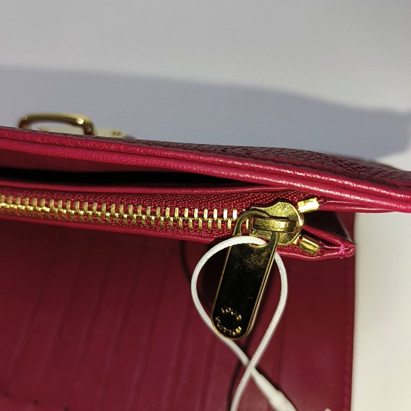 LOUIS VUITTON AMELIA紫色牛皮錢包金色五金-10