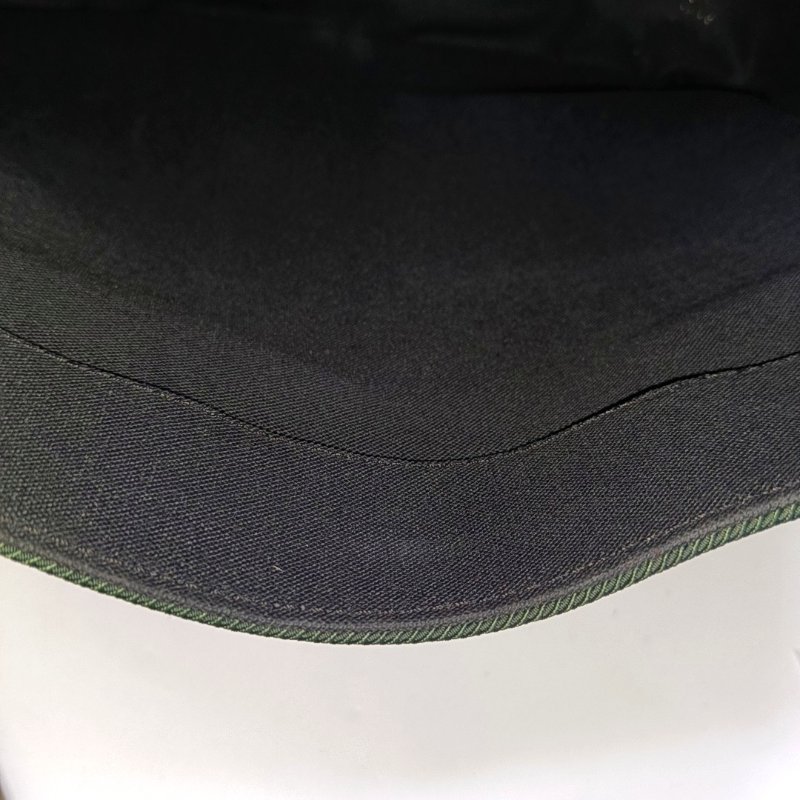 LOUIS VUITTON VIKTOR黑色牛皮斜挎包單肩包銀色五金-11