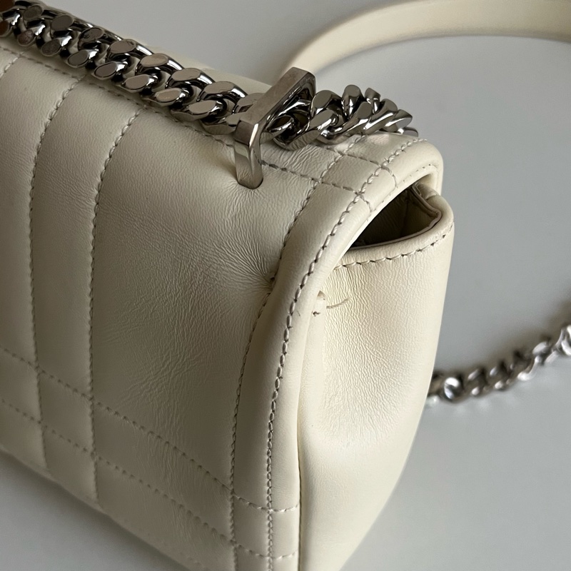 Burberry Lola chain bag奶白色鏈條包-14