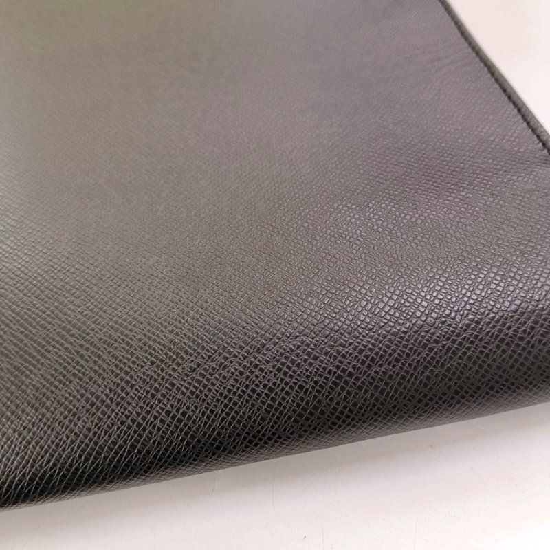 LOUIS VUITTON MINUTO黑色牛皮手拿包銀色五金-11