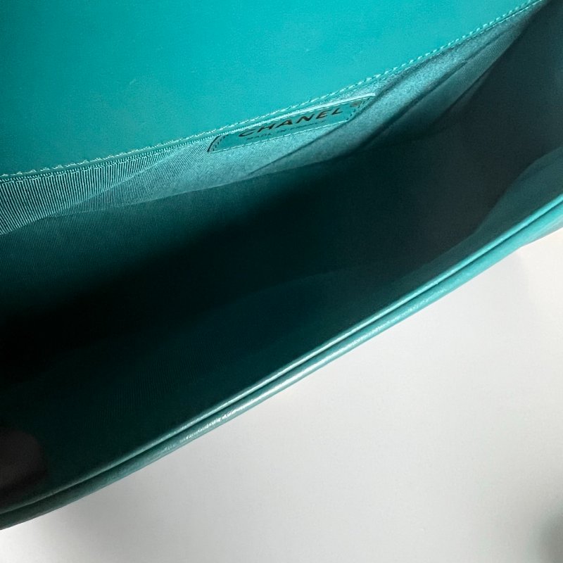 CHANEL BOY25山型紋側肩包 綠牛皮 A67086/27開-5