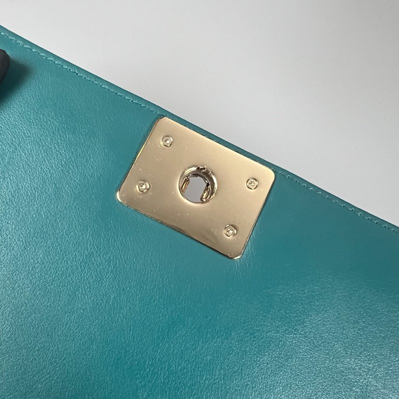 CHANEL BOY25山型紋側肩包 綠牛皮 A67086/27開-7