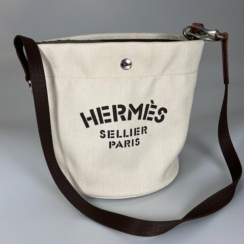 HERMES □P刻 帆布水桶包
